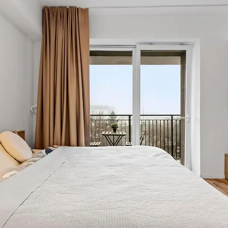 아파트 Modern Close To Stadions