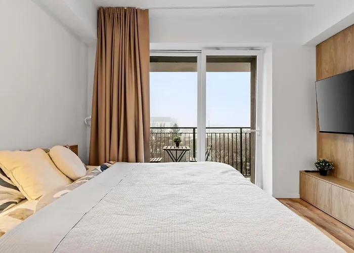 아파트 Modern Close To Stadions