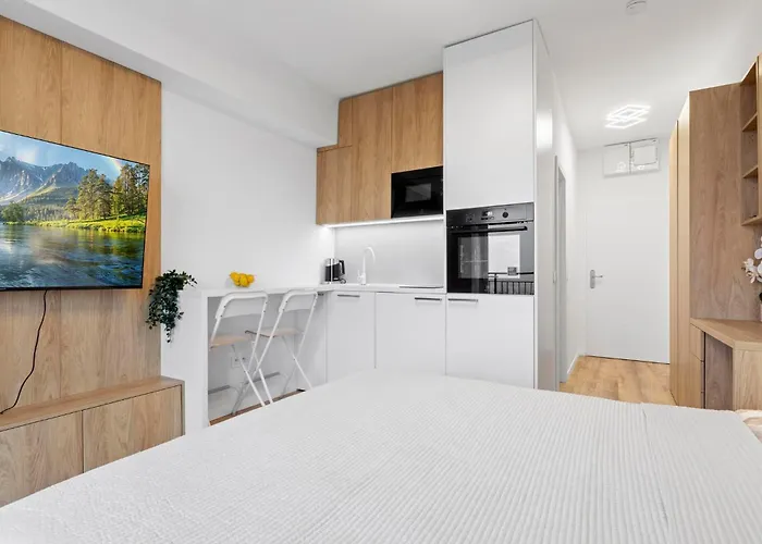 Modern Close To Stadions 아파트 *