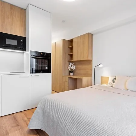 Apartment Modern Close To Stadions *