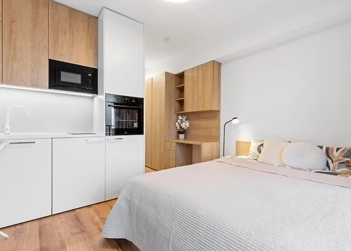 Apartment Modern Close To Stadions *